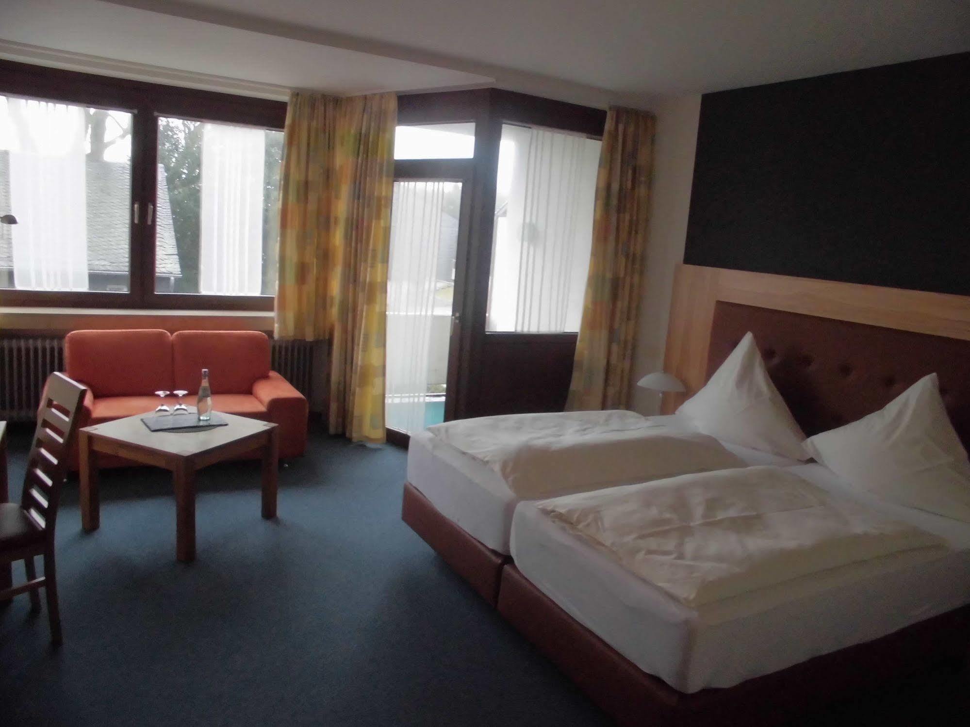 Hotel Roeb Нидегген Экстерьер фото